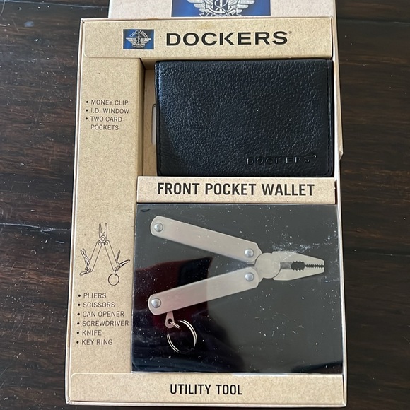 Dockers gift set front pocket wallet ID holder with utility tool - Picture 1 of 9
